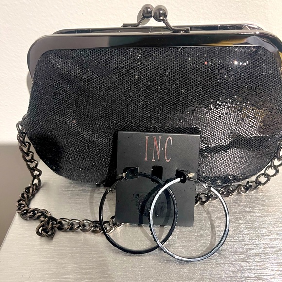 Express Handbags - ✨🖤 Black Sparkly Clutch and Earrings  🖤✨ discounted shipping